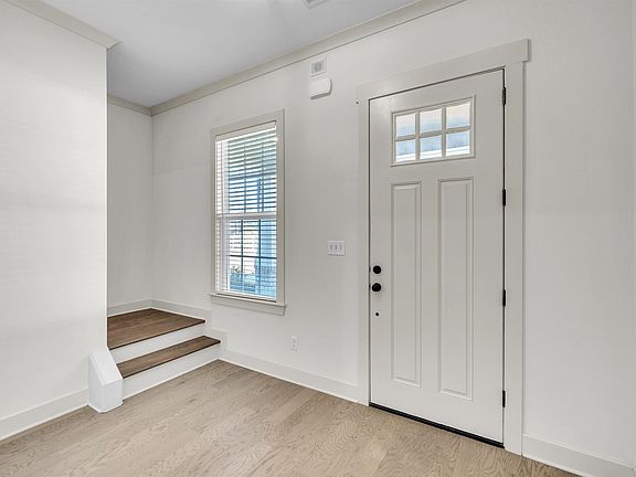 3rd image of 5592 Gerber Rd