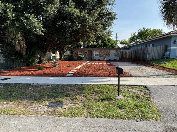 2881 NW 11th Pl, Fort Lauderdale, FL 33311