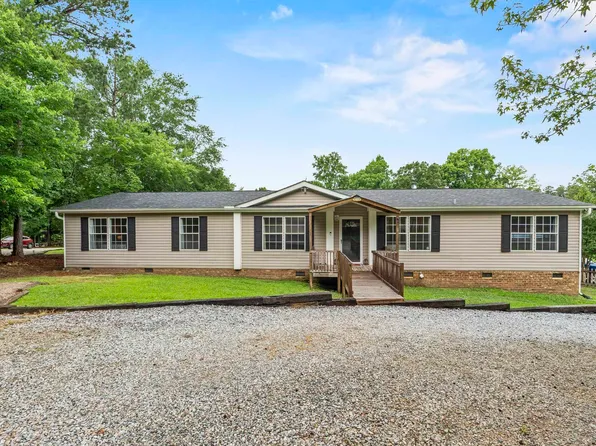 205 Newberry Shores Dr, Prosperity, SC 29127