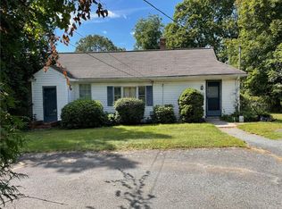 163 Woodside Ave, Cumberland, RI 02864