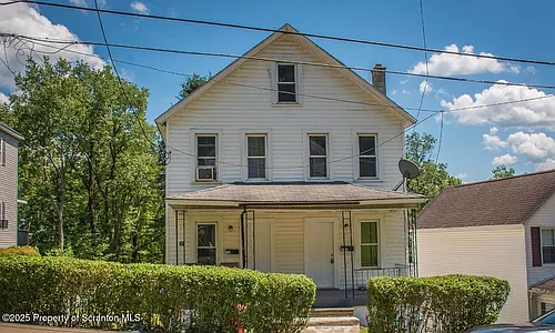 144 Jefferson St Photo 1