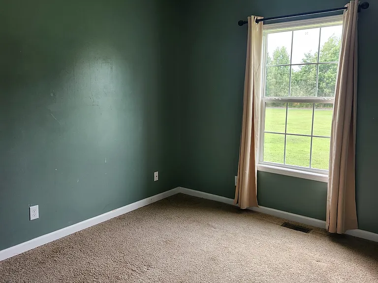 837 S Mills Rd — Photo 5