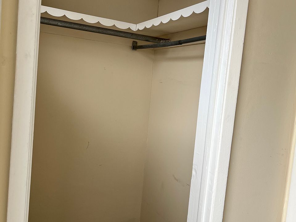 Walk in Closet