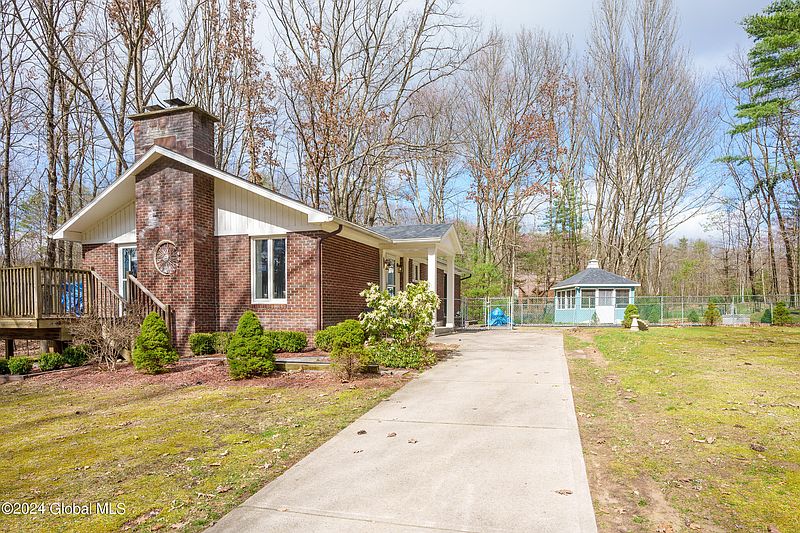 3rd image of 108 Ruggles Road