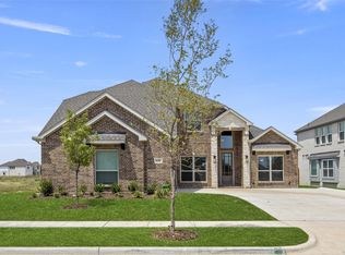 633 Majestic Oak Ln, Waxahachie, TX 75165