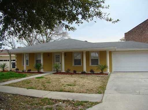 1st image of 4701 Robin Hood Dr