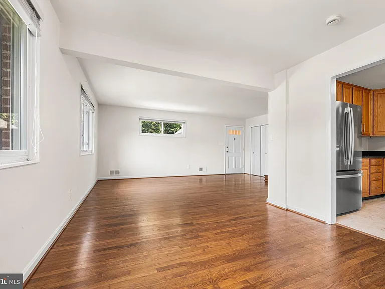 5313 Taney Ave — Photo 8