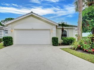 122 Harbor Lake Cir, Greenacres, FL 33413