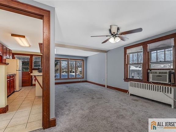 2nd image of 39 S Lincoln Ave #2