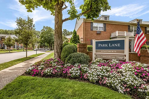 Park Lane Photo 1