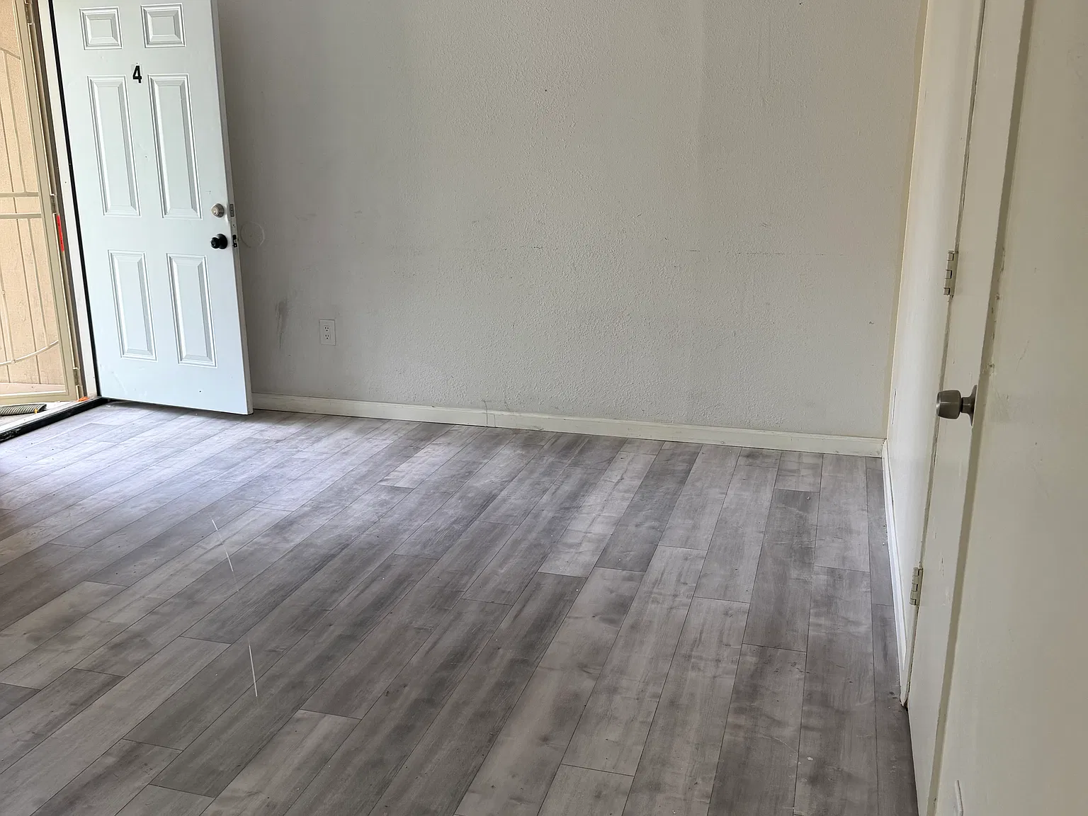 1 bed, 800 sqft, $1,000 — Photo 1