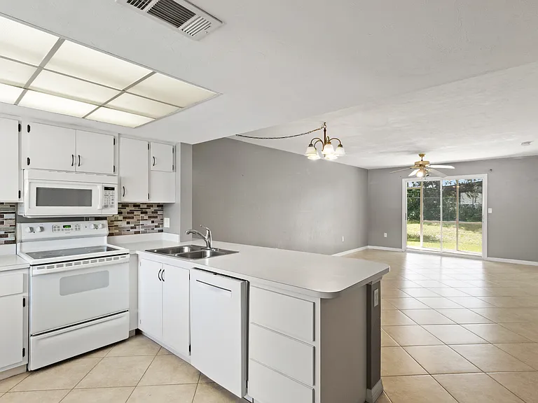 2360 Naples Trace Cir #2 — Photo 14