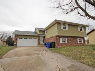 3566 Plover Dr, Decatur, IL 62526