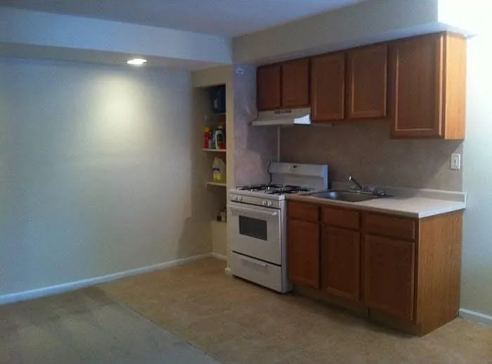 200 Copley Road — Photo 2