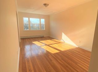 47-25 193rd St FLOOR 2, Flushing, NY 11358