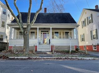 14 Lincoln Ave, Bristol, RI 02809