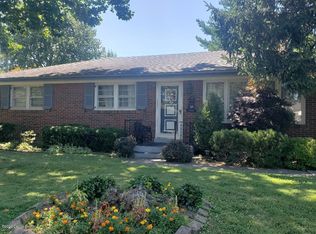 8208 Delido Rd, Louisville, KY 40219