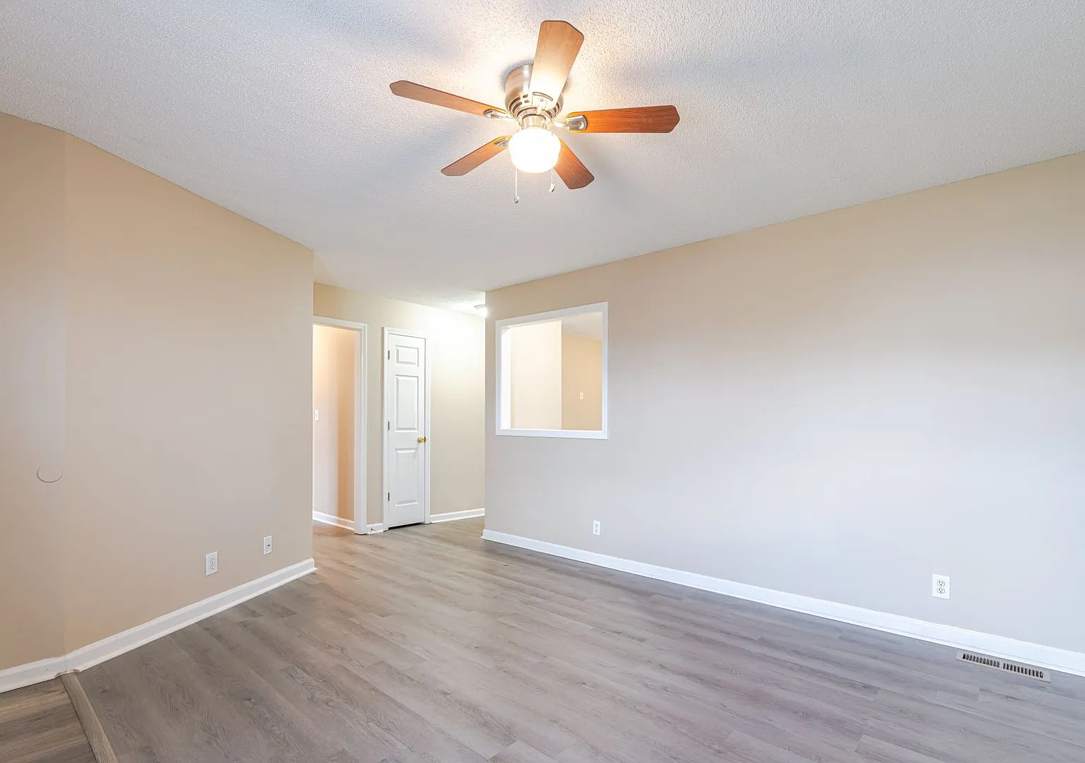 511 Potomac Drive, Oak Grove, KY 42262 — Photo 2