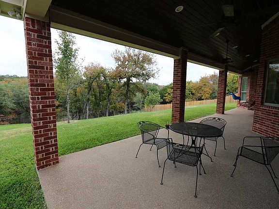 2nd image of 129 Stone Lake Dr