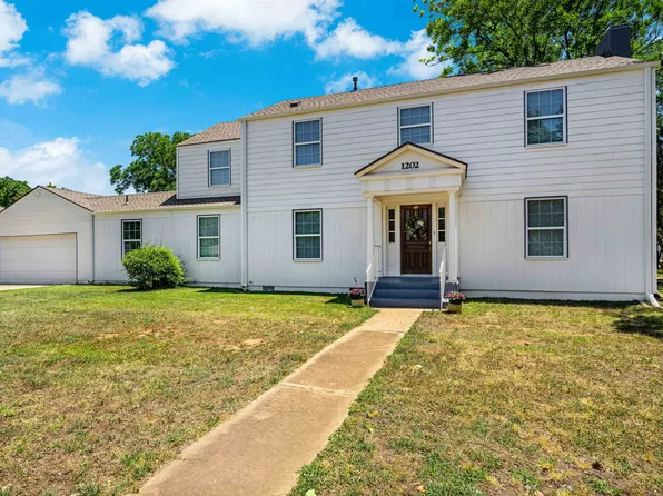 1202 N 12th St, Duncan, OK 73533
