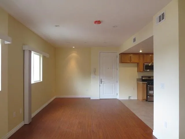 14826 Vanowen St #102 — Photo 14