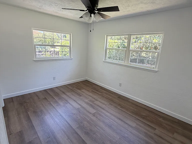 1520 W Beresford Ave — Photo 5