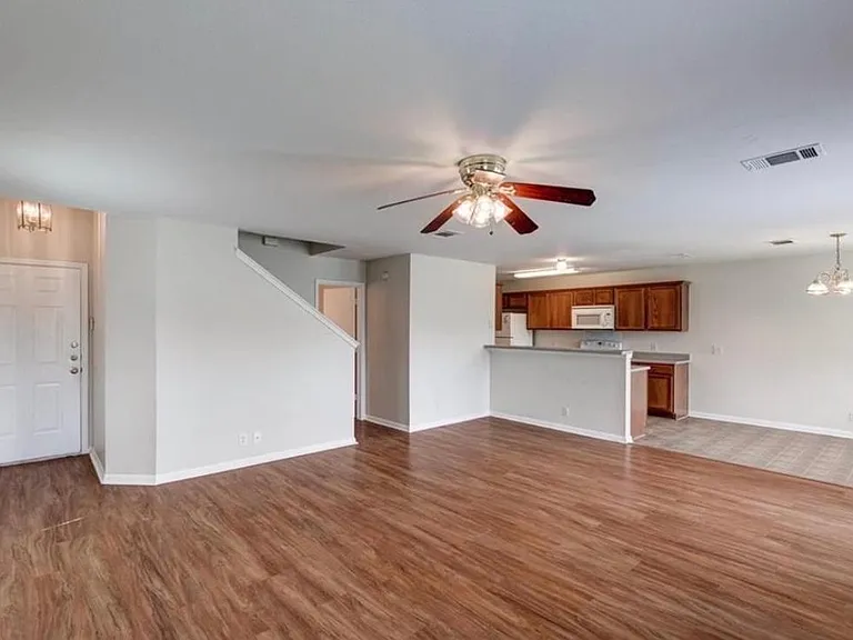 16712 Hamilton Point Cir — Photo 7