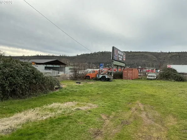 2630 W 2nd St, The Dalles, OR 97058