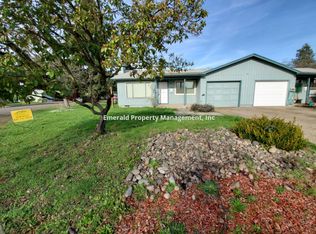 1240 Kenray Loop, Springfield, OR 97477