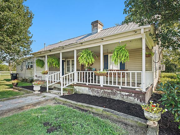 4th image of 1106 North Ln