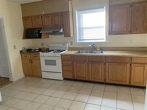 32 Harding Ave — Photo 12