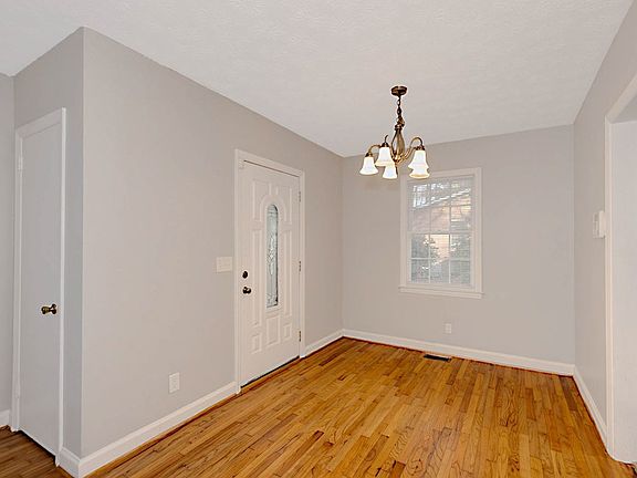 3rd image of 5094 Hale Dr