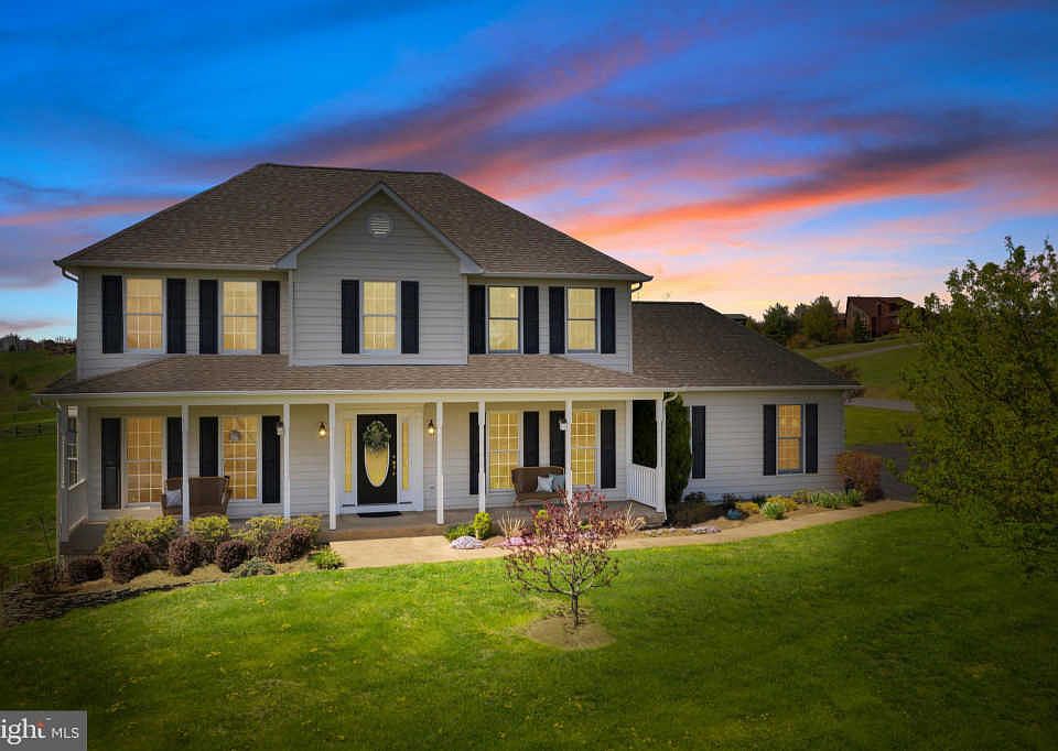 1st image of 21 Freezeland Manor Dr