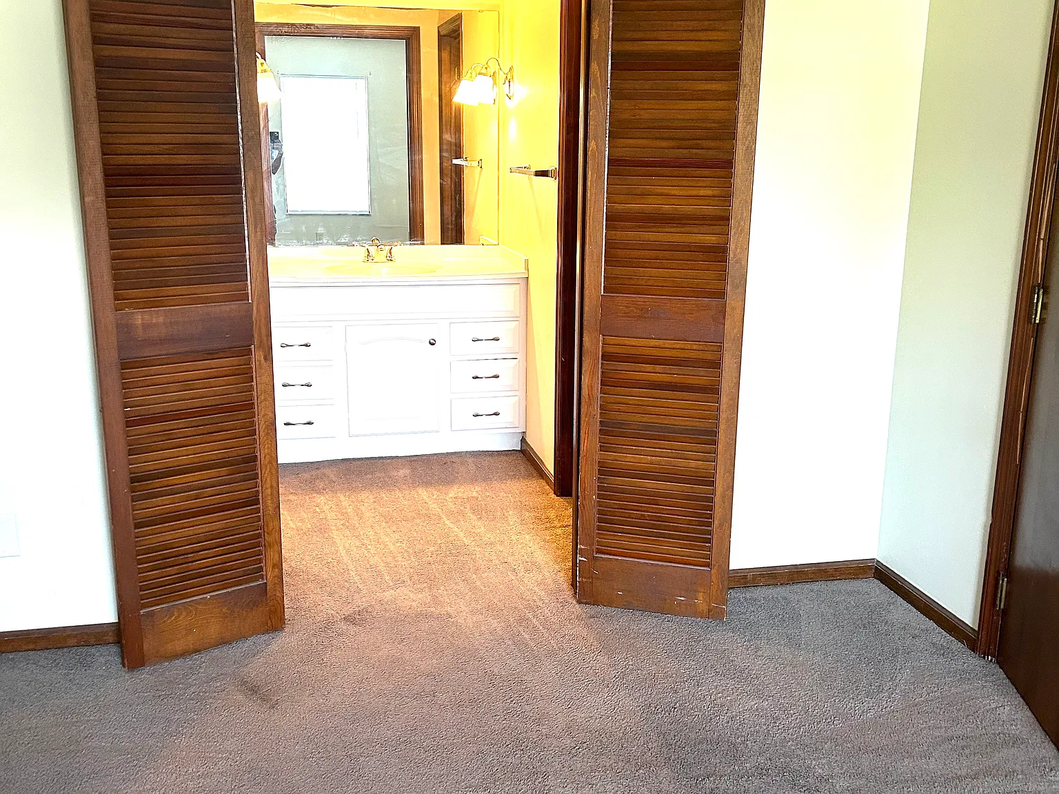 2 bed, 1152 sqft, $1,200 — Photo 4