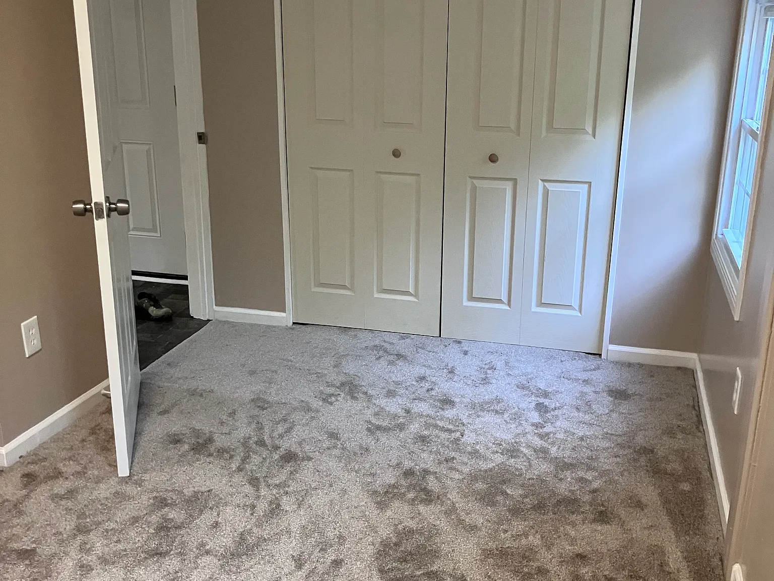 1 bed, 640 sqft, $995 — Photo 4