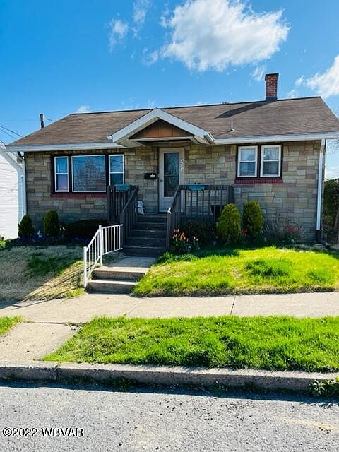 1st image of 403 Kane St S