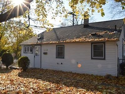 5903 N Silvery Ln, Dearborn Heights, MI, 48127