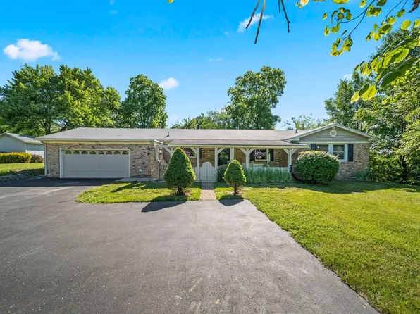 800 White Oak Dr, Springfield, OH 45504