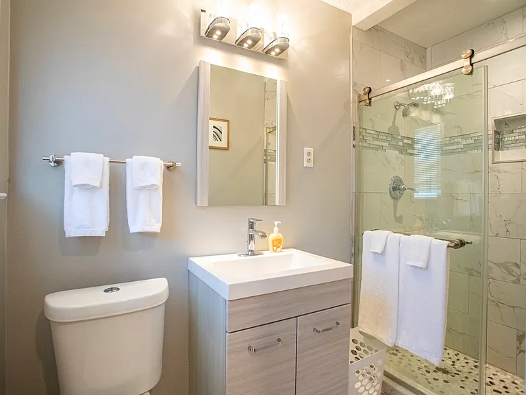 1102 Whitaker Cv — Photo 10