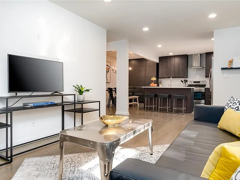 799 Verner St NW #B — Photo 3