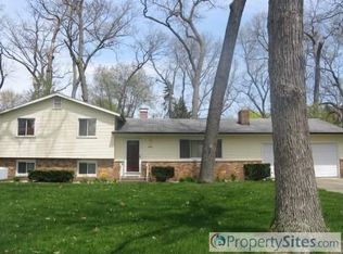 18195 Amberly Ln, South Bend, IN