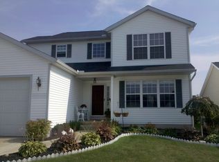 38011 Pebble Lake Trl, North Ridgeville, OH 44039