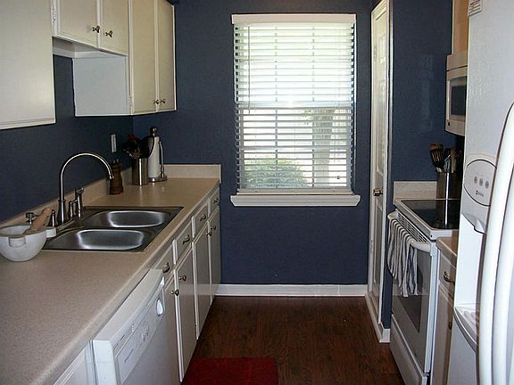 GORGEOUS KITCHEN.