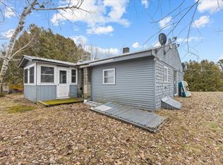 83 E Salem Dr, Derby, VT 05829