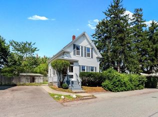 12 Lookout St, Gloucester, MA 01930