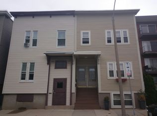 382 E 8th St, Boston, MA 02127