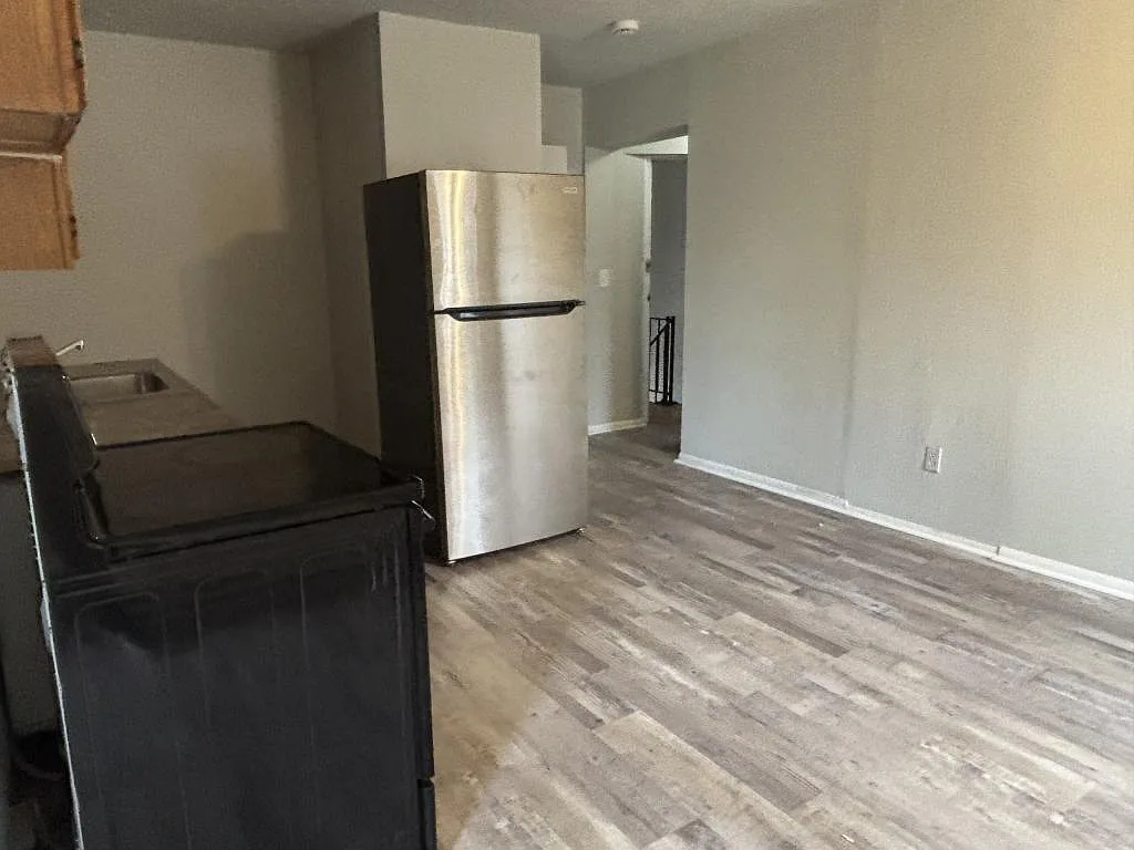 1646 Pulte St, 5 — Photo 2