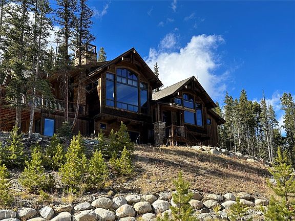 4th image of 453 Lakeview Drive
