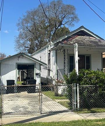 2nd image of 1634 Bartholomew St