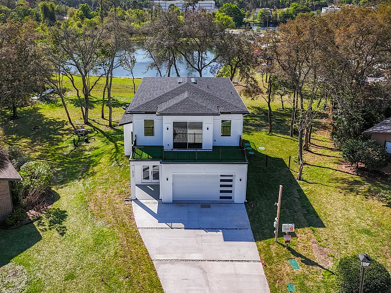 2121 Broad Water Dr — Photo 5
